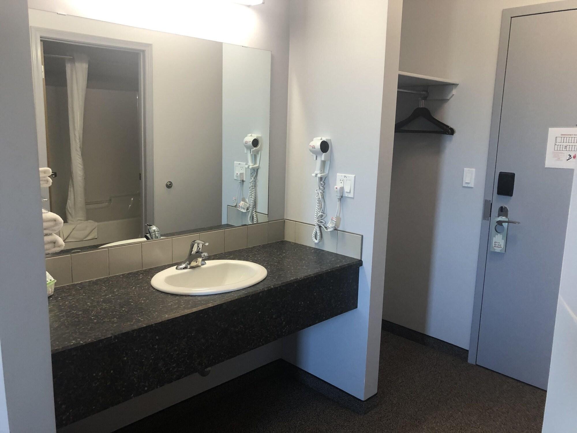 Surestay Studio By Best Western Hardisty Eksteriør billede