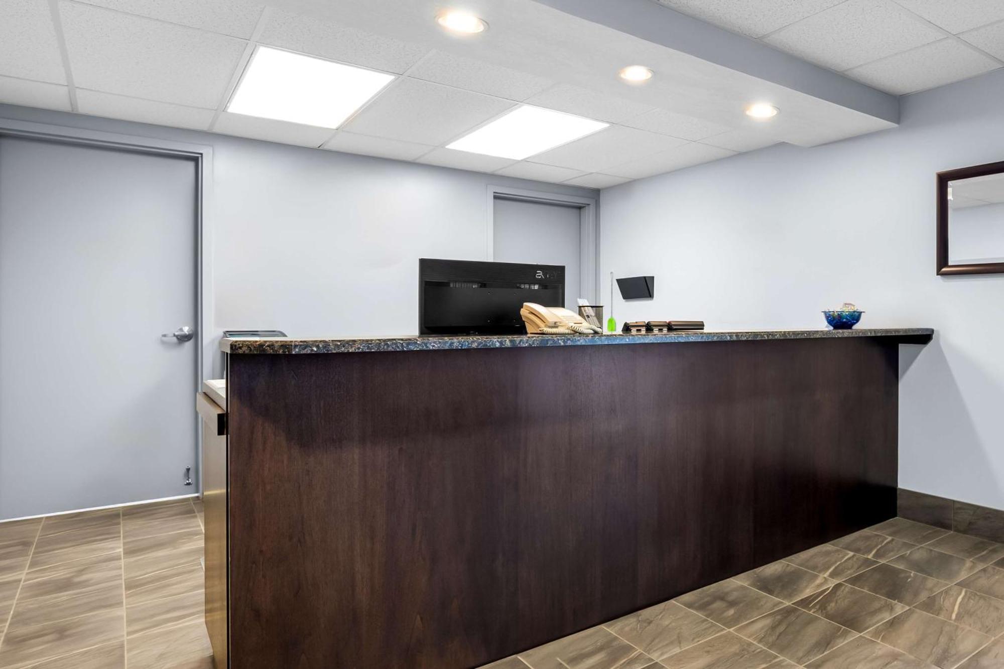 Surestay Studio By Best Western Hardisty Eksteriør billede